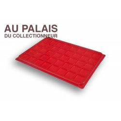 .Plateau plastique rouge carrées avec couvercle X1 LOT N°M44